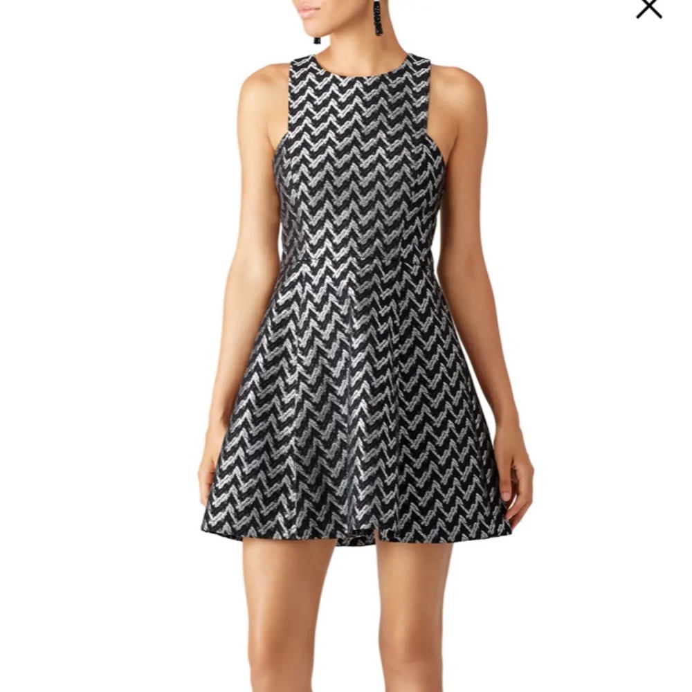 NWOT Likely chevron racerback dress with pockets size 0 2